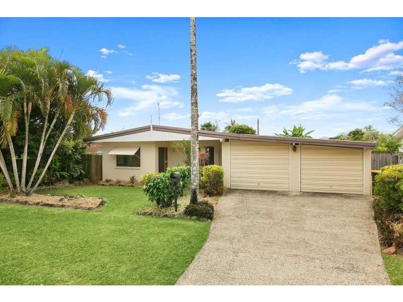 19 Bottlebrush Street, Mooroobool QLD 4870