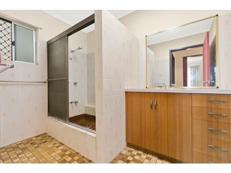 19 Bottlebrush Street, Mooroobool QLD 4870