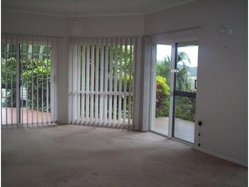 4/5 Brinsmead Terrace, Kanimbla QLD 4870