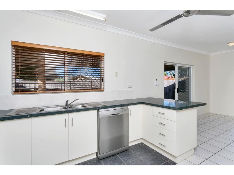 26 Dolphin Close, Kewarra Beach QLD 4879
