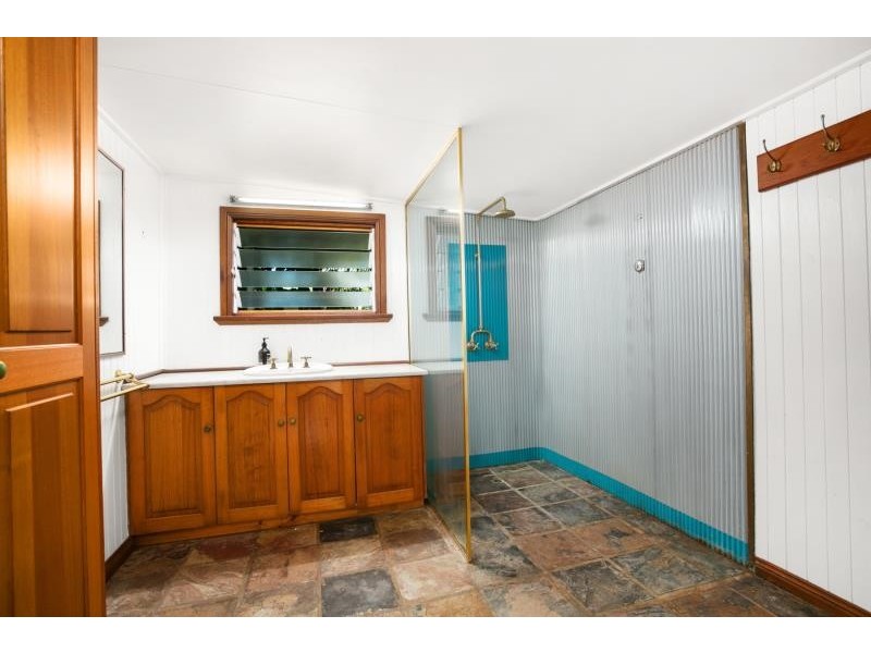 25 Hudson Street, Whitfield QLD 4870