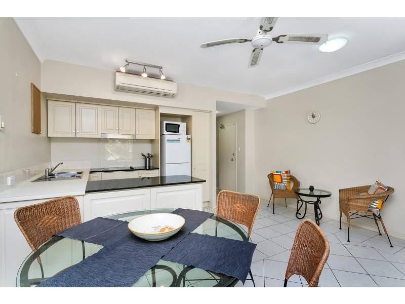 19/293 Esplanade, Cairns North QLD 4870