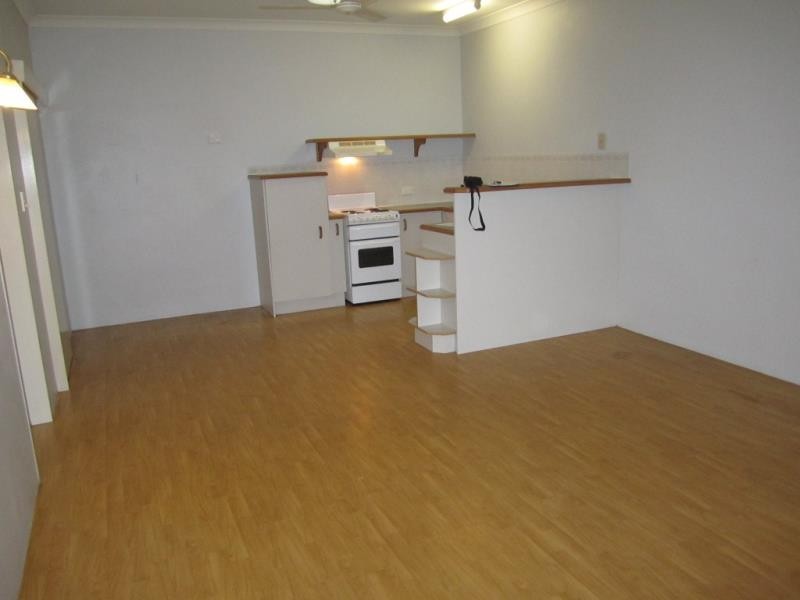 1/24 Macilwraith Street, Manunda QLD 4870