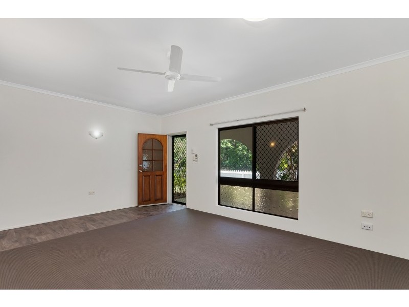 2 Serissa, Mooroobool QLD 4870