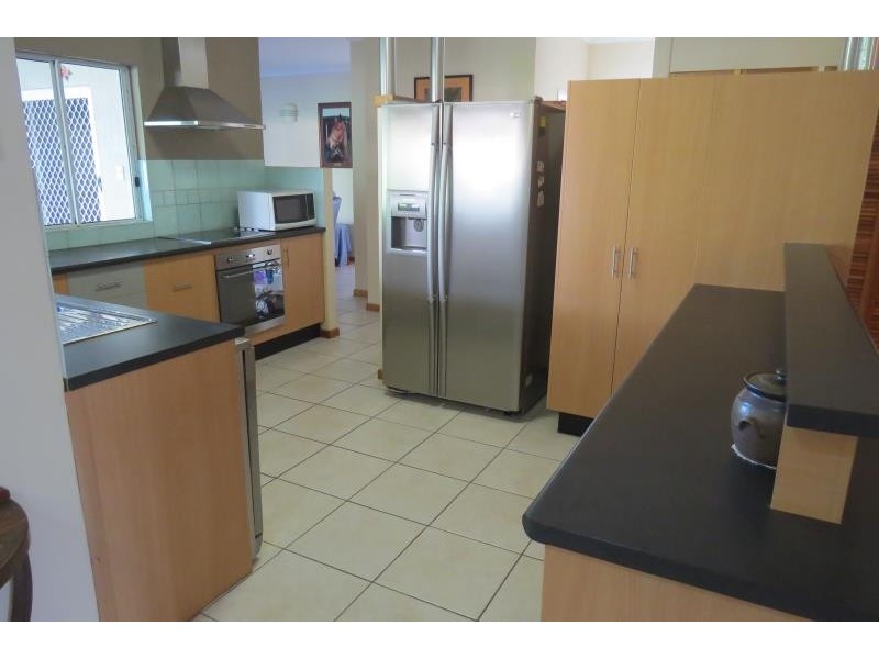 12 Castaways Close, Kewarra Beach QLD 4879
