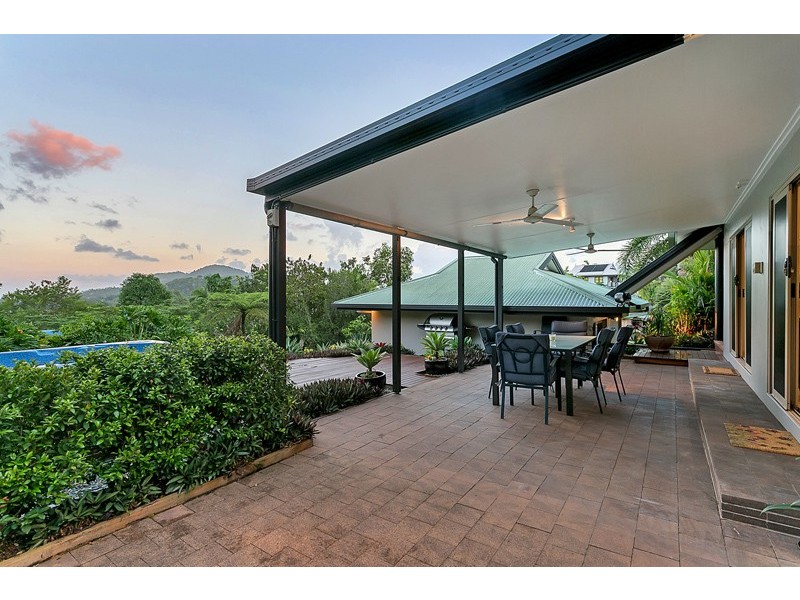 22 Eugenia Crescent, Redlynch QLD 4870