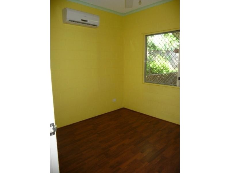 7 Lorraine Close, Bentley Park QLD 4869