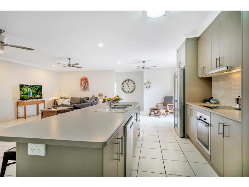 28 Starboard Street, Trinity Beach QLD 4879