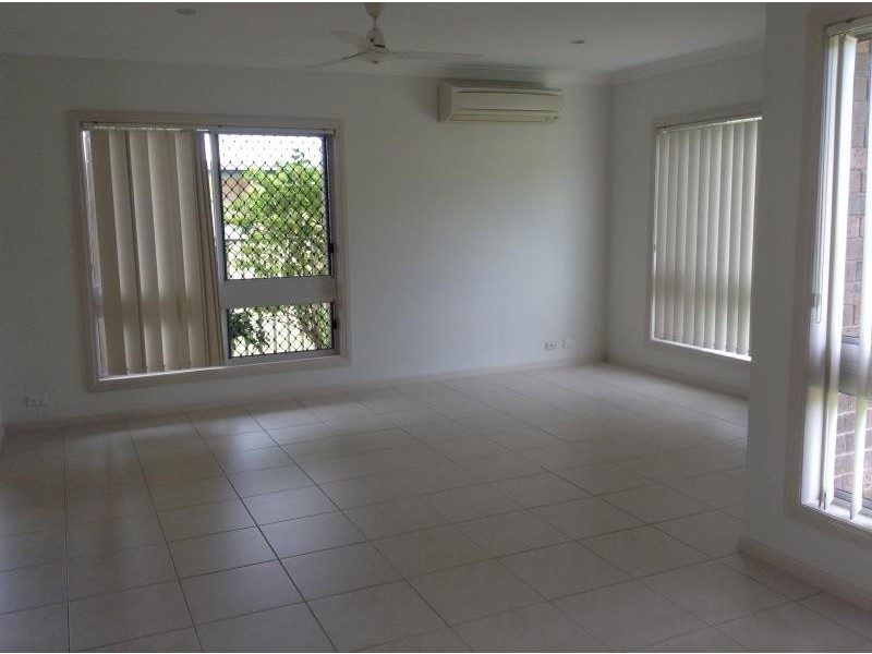 11 Fairview Street, Bayview Heights QLD 4868