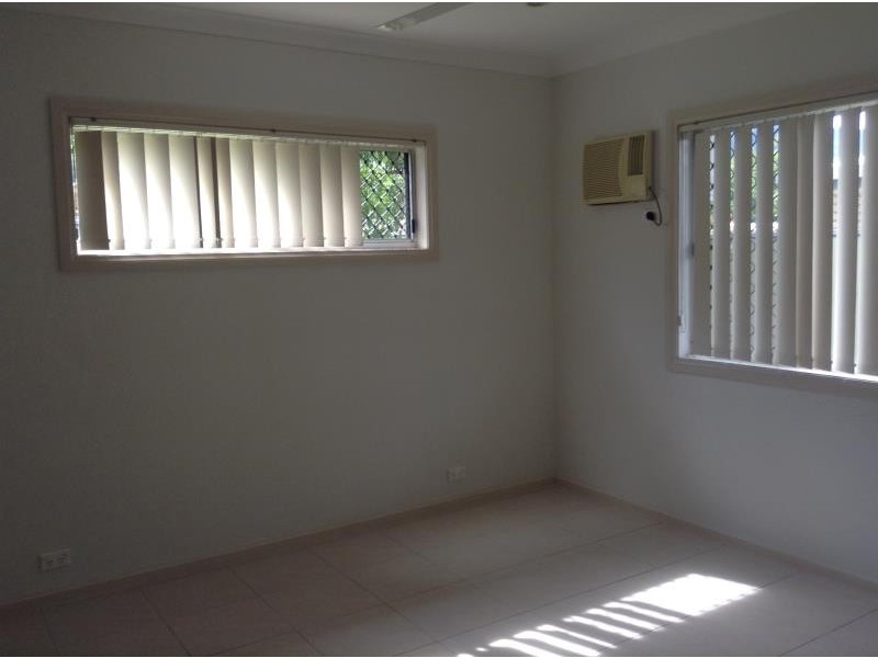 11 Fairview Street, Bayview Heights QLD 4868