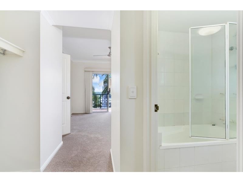 45/8-14 Munroe Terrace, Mooroobool QLD 4870