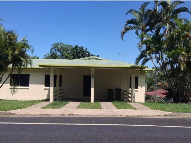 8 Helen Close, Smithfield QLD 4878