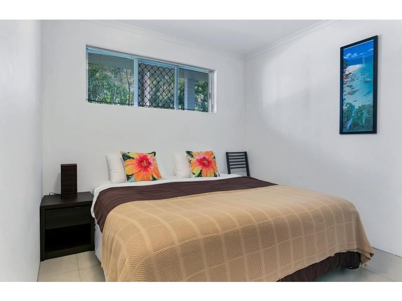 302/305-341 Coral Coast Drive, Palm Cove QLD 4879