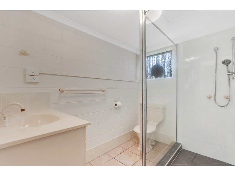 2/15-17 Earl St, Parramatta Park QLD 4870