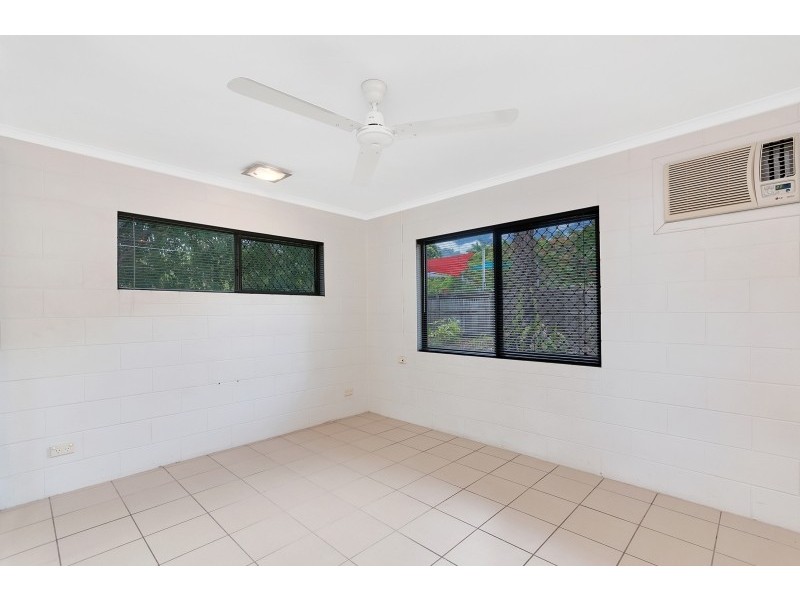 7 Prescott Street, Whitfield QLD 4870