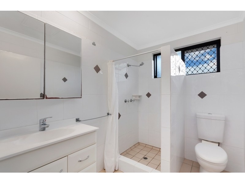 7 Prescott Street, Whitfield QLD 4870