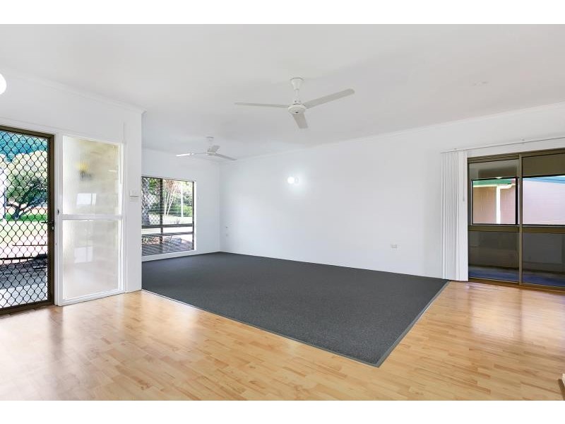 50 Carnation Drive, Mooroobool QLD 4870