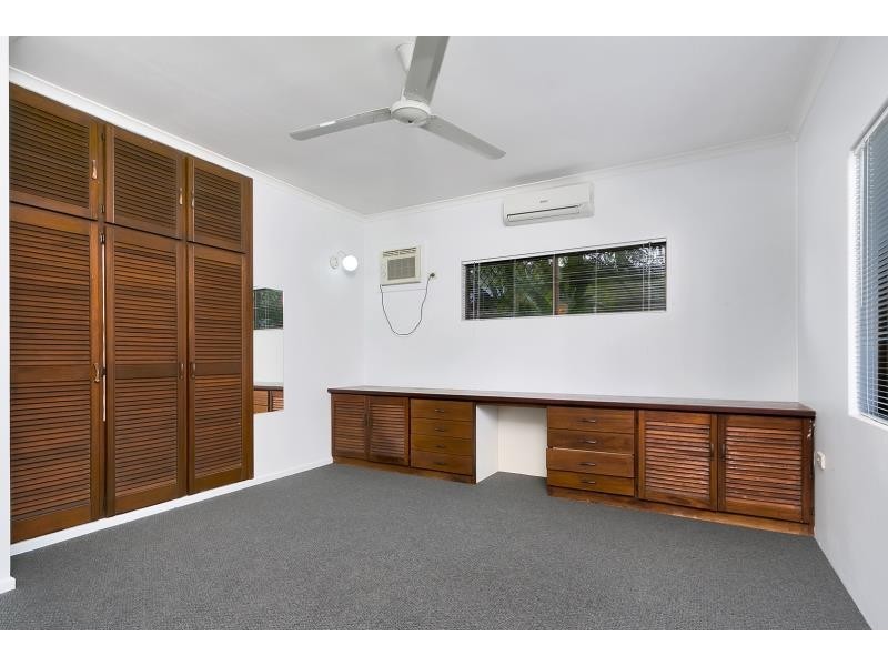 50 Carnation Drive, Mooroobool QLD 4870