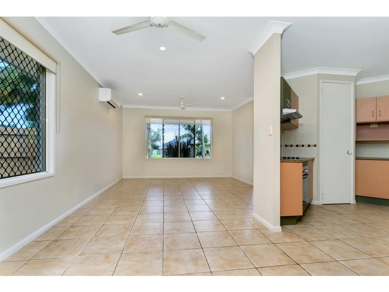 4 Fitzmaurice Drive, Bentley Park QLD 4869
