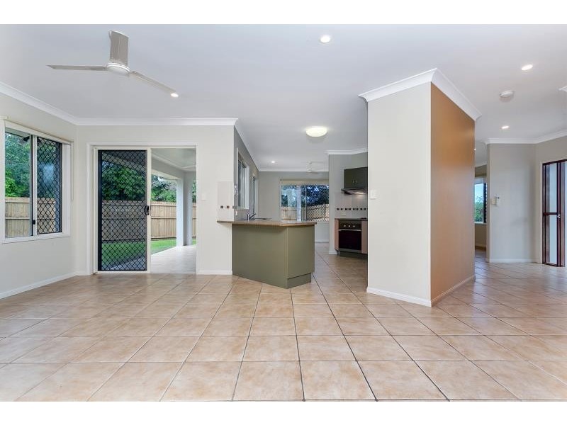 4 Fitzmaurice Drive, Bentley Park QLD 4869