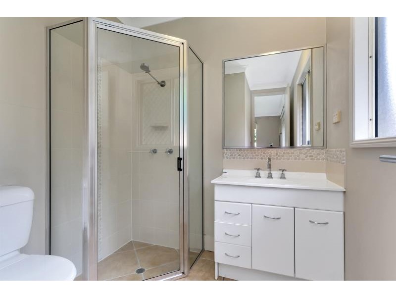 4 Fitzmaurice Drive, Bentley Park QLD 4869