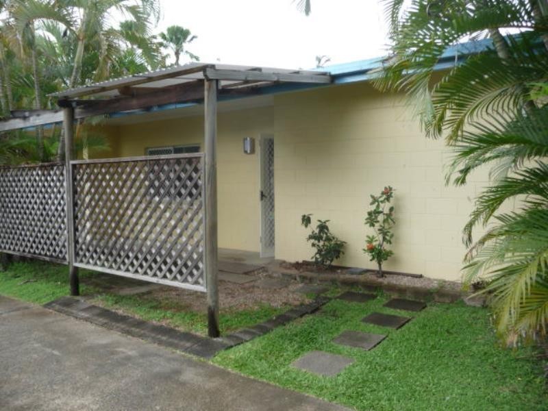 1/14 Nesbit Street, Whitfield QLD 4870