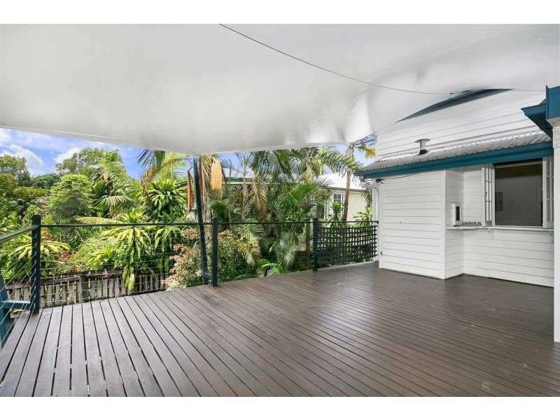 11 John Street, Cairns North QLD 4870