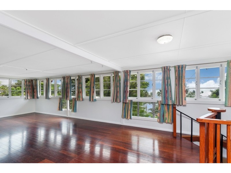 36 Moore Street, Trinity Beach QLD 4879