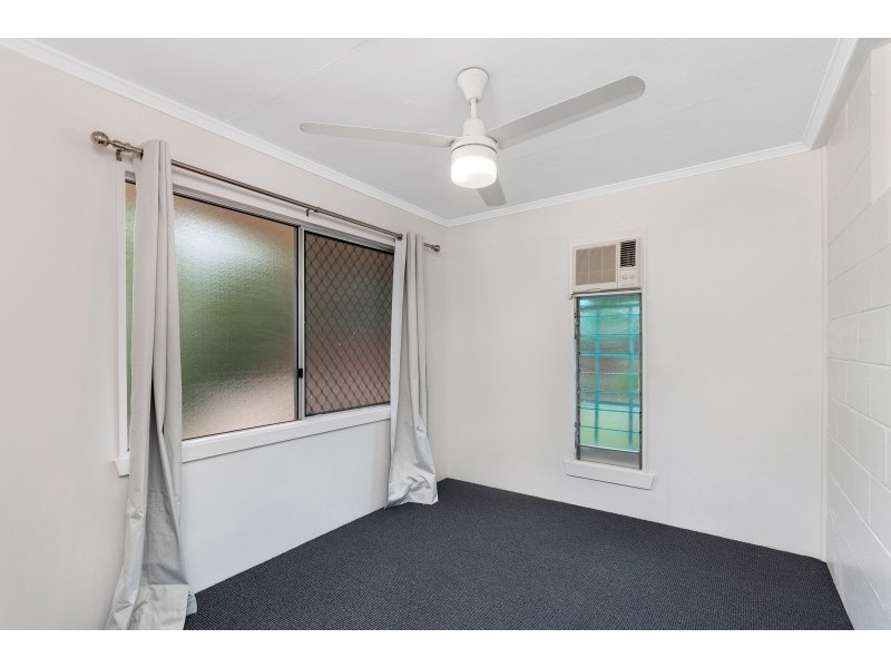 36 Moore Street, Trinity Beach QLD 4879