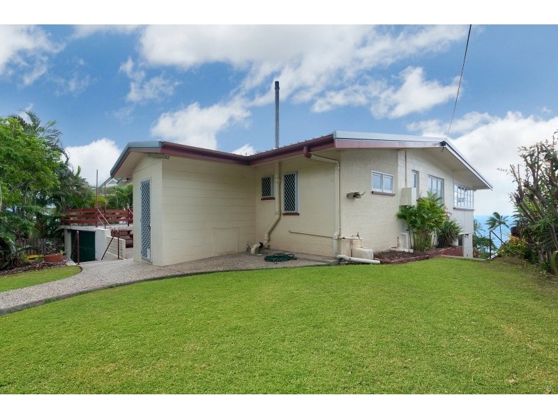 36 Moore Street, Trinity Beach QLD 4879