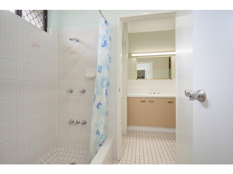 48 Adam Drive, Brinsmead QLD 4870