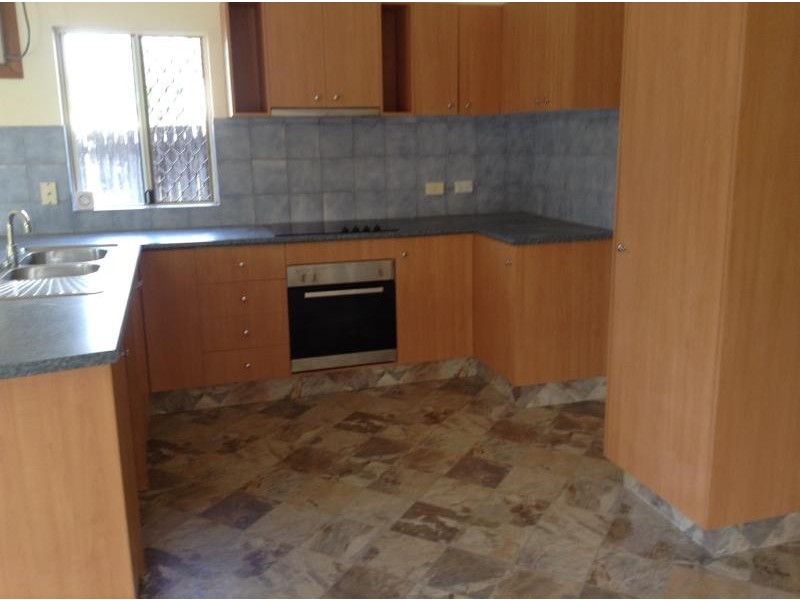 8 Briese Close, Edmonton QLD 4869