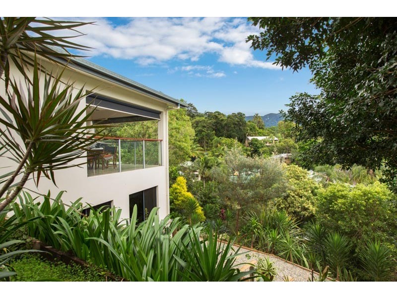 3 Riverview Close, Freshwater QLD 4870
