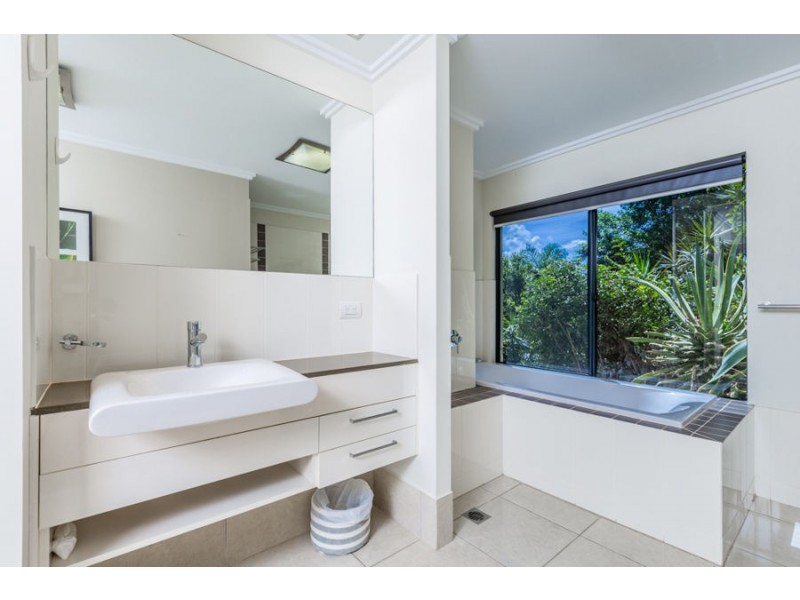 3 Riverview Close, Freshwater QLD 4870