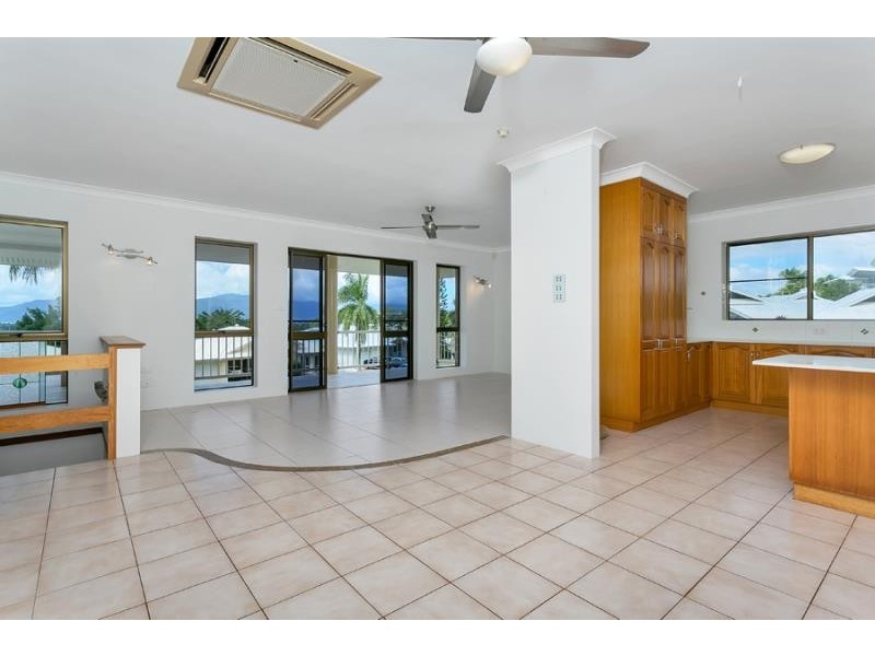 41 Southerden Drive, Mooroobool QLD 4870