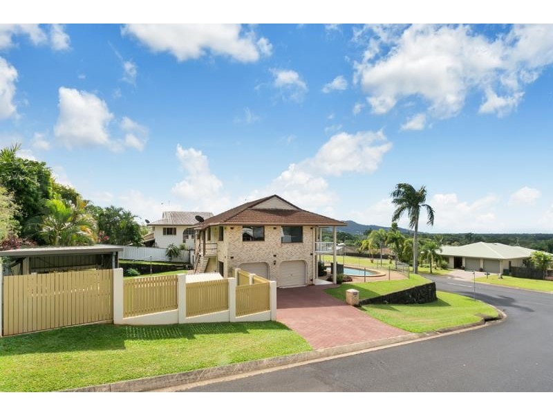41 Southerden Drive, Mooroobool QLD 4870