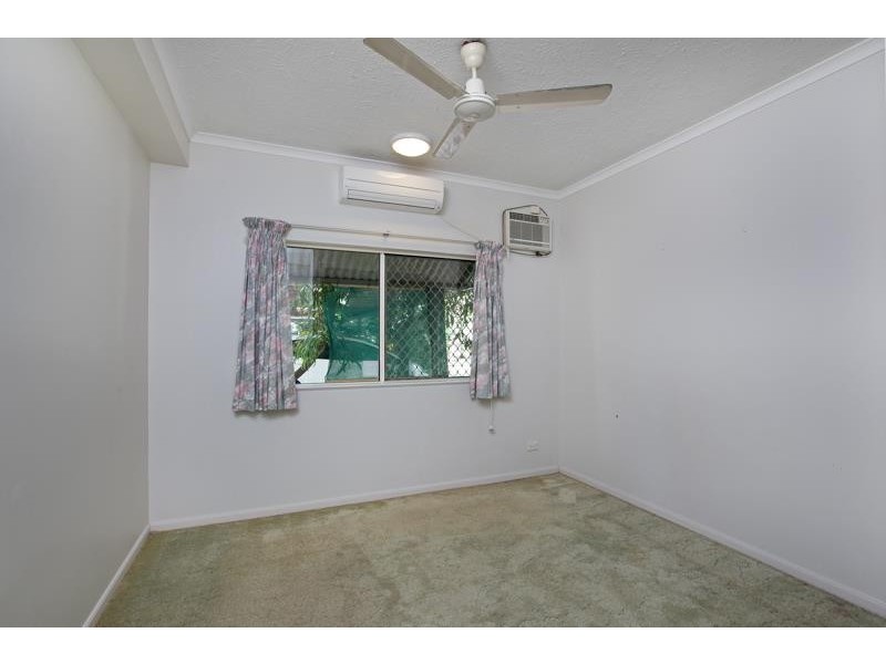 17/4 Hollett Close, Manunda QLD 4870