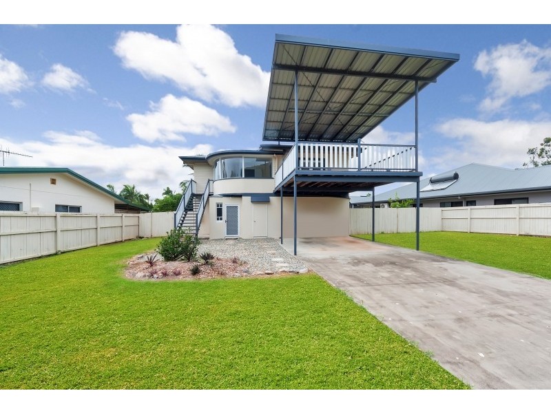 30 Cambrian Avenue, Smithfield QLD 4878