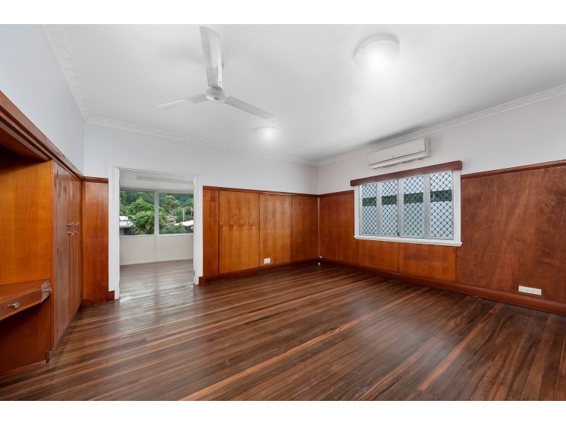 30 Cambrian Avenue, Smithfield QLD 4878