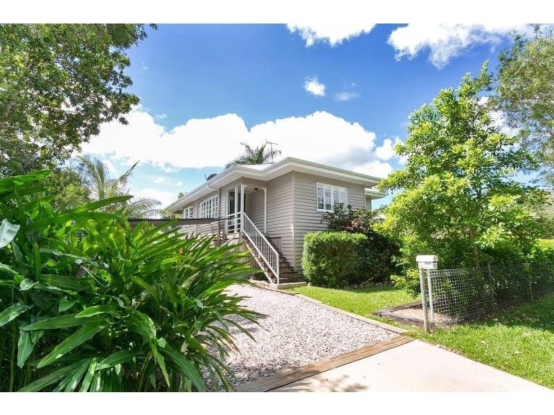 10 Downing Street, Earlville QLD 4870