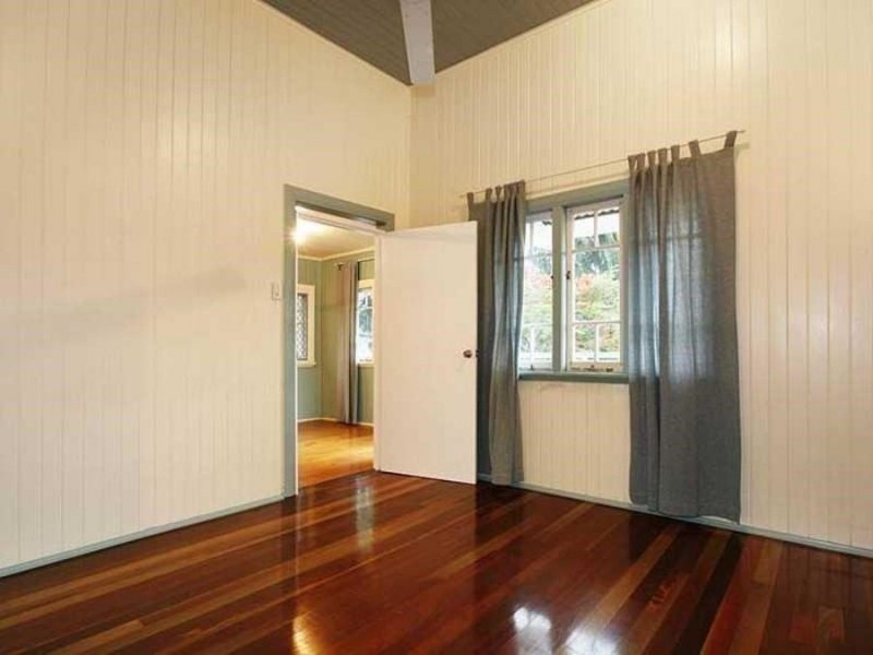 382 McLeod Street, Cairns North QLD 4870