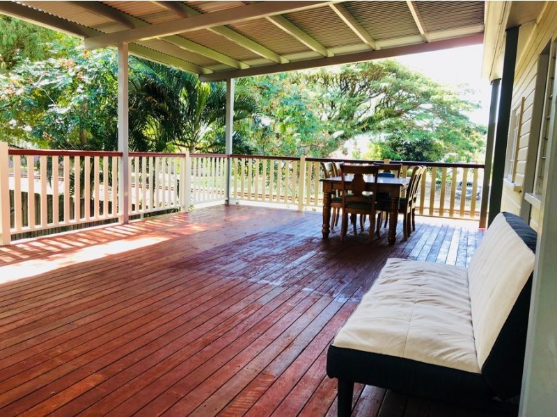 382 McLeod Street, Cairns North QLD 4870