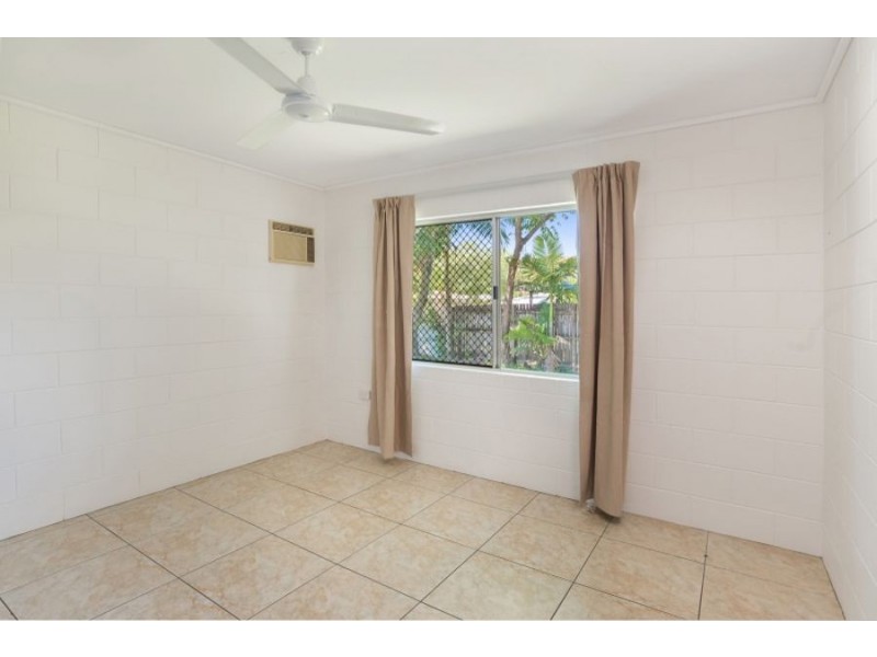 4 Avocado Close, Manoora QLD 4870