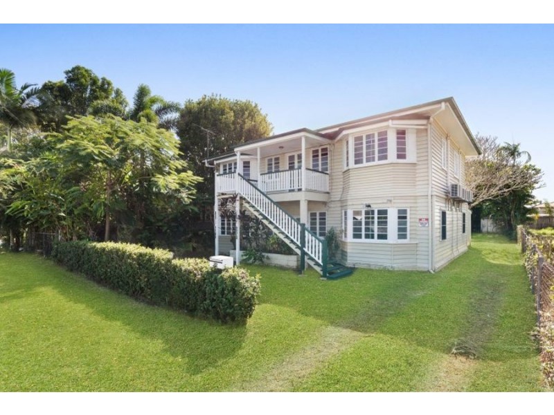 36 Howe Street, Cairns North QLD 4870