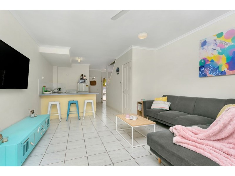 8/531 Varley Street, Yorkeys Knob QLD 4878