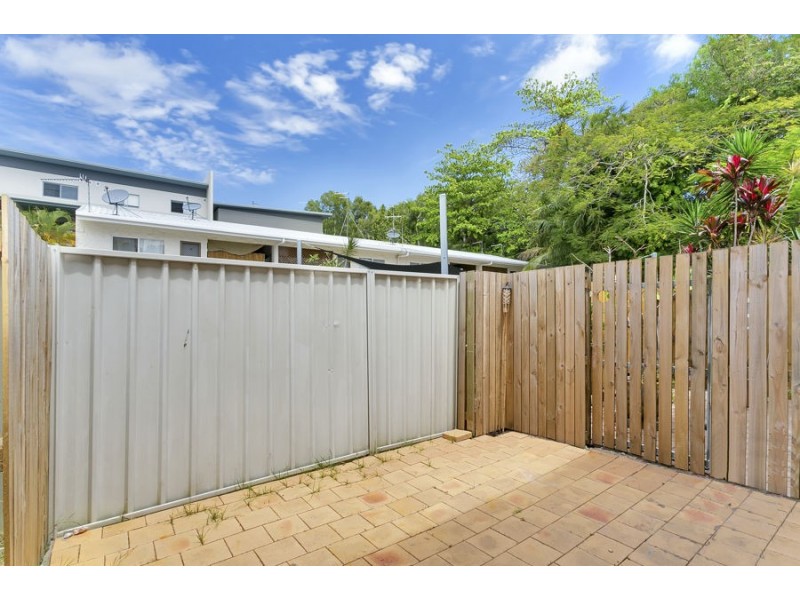 8/531 Varley Street, Yorkeys Knob QLD 4878