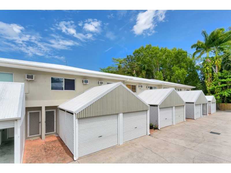 8/531 Varley Street, Yorkeys Knob QLD 4878
