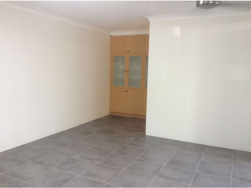 2/123 Greenslopes Street, Edge Hill QLD 4870