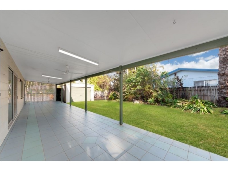 11 Cheviot Street, Smithfield QLD 4878