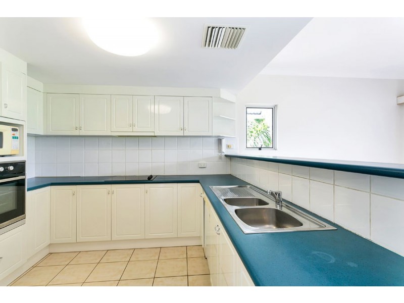 45/8-14 Munro Terrace, Mooroobool QLD 4870